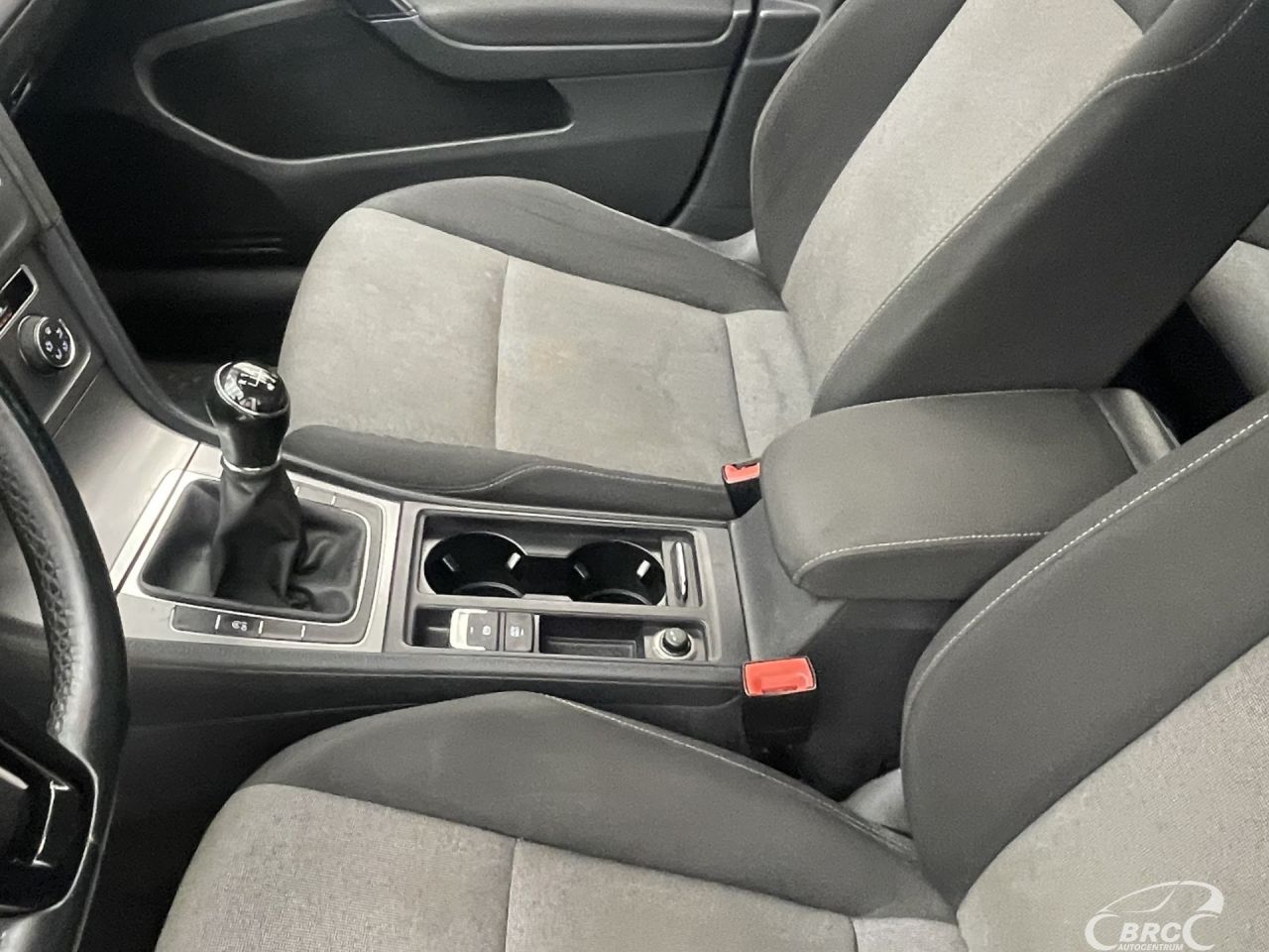 Volkswagen Golf | 22