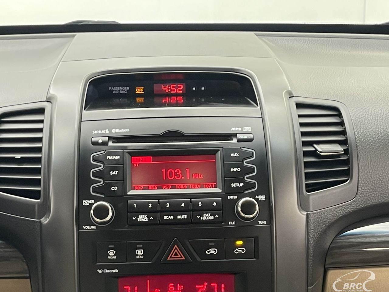 Kia Sorento | 14