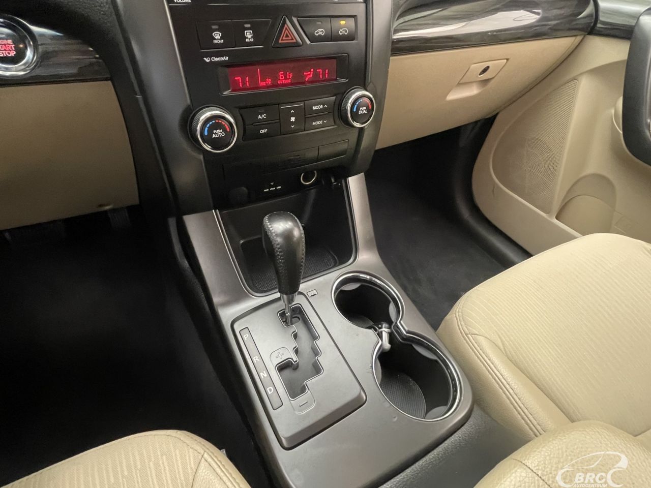 Kia Sorento | 24