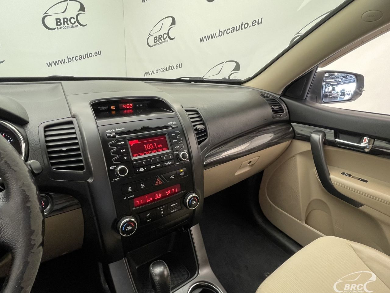 Kia Sorento | 25