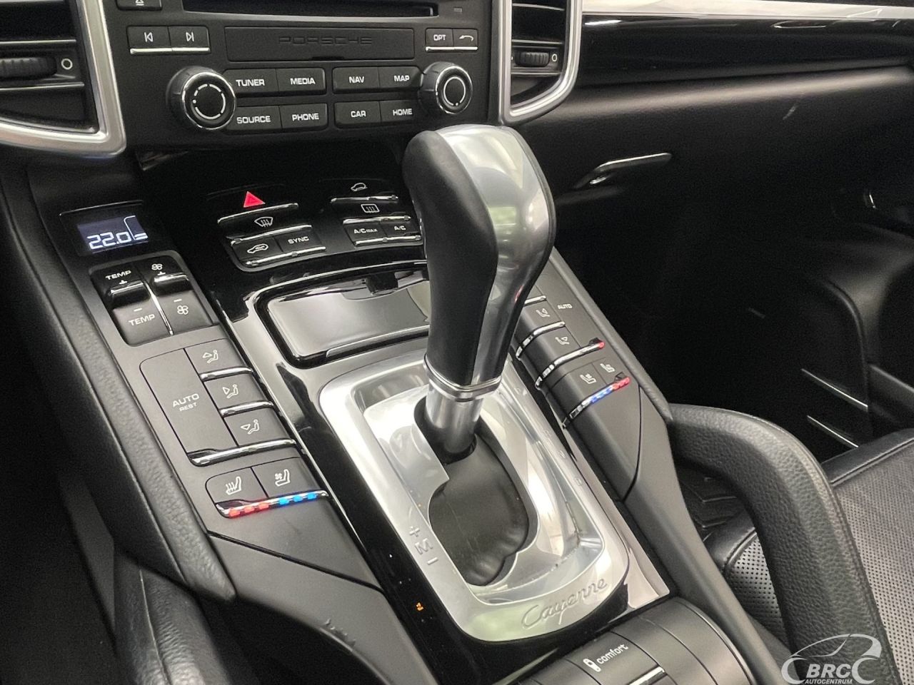 Porsche Cayenne | 25
