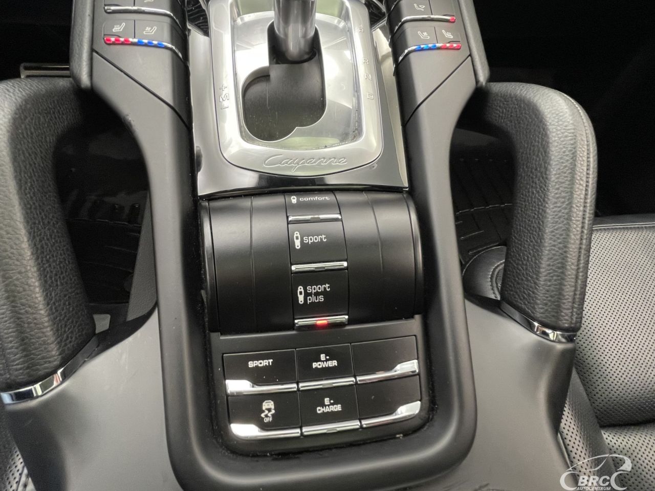 Porsche Cayenne | 26