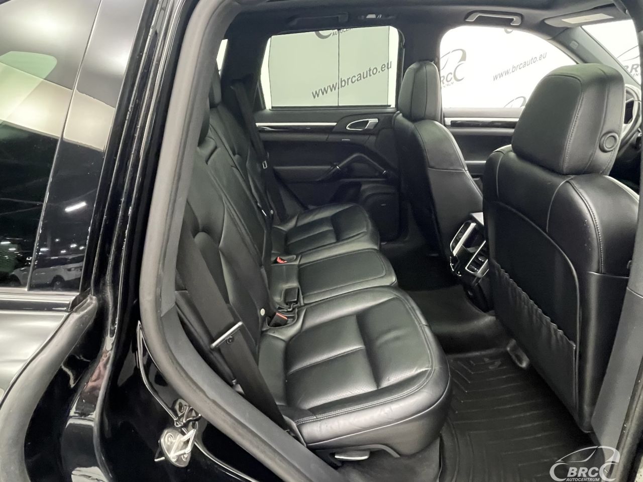 Porsche Cayenne | 12