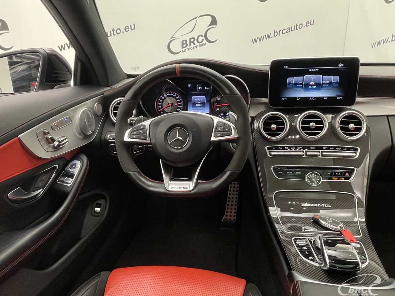 Mercedes-Benz C63 AMG | 11