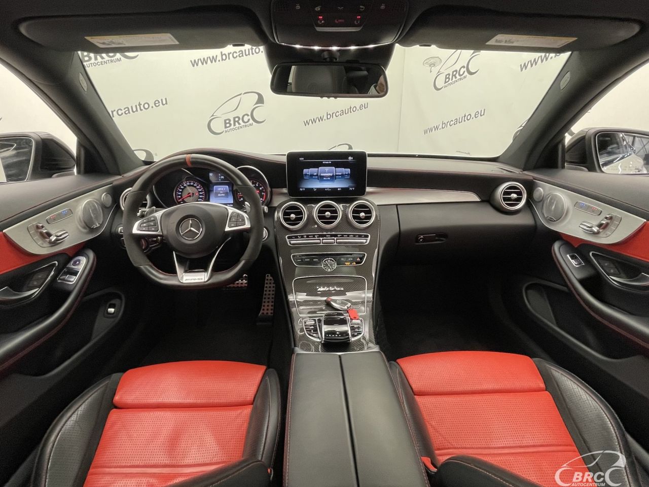 Mercedes-Benz C63 AMG | 2
