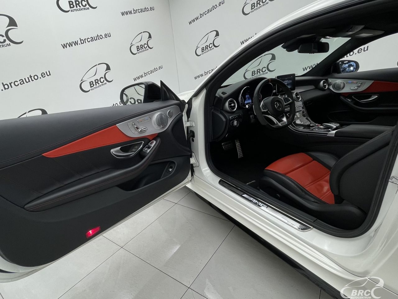 Mercedes-Benz C63 AMG | 16