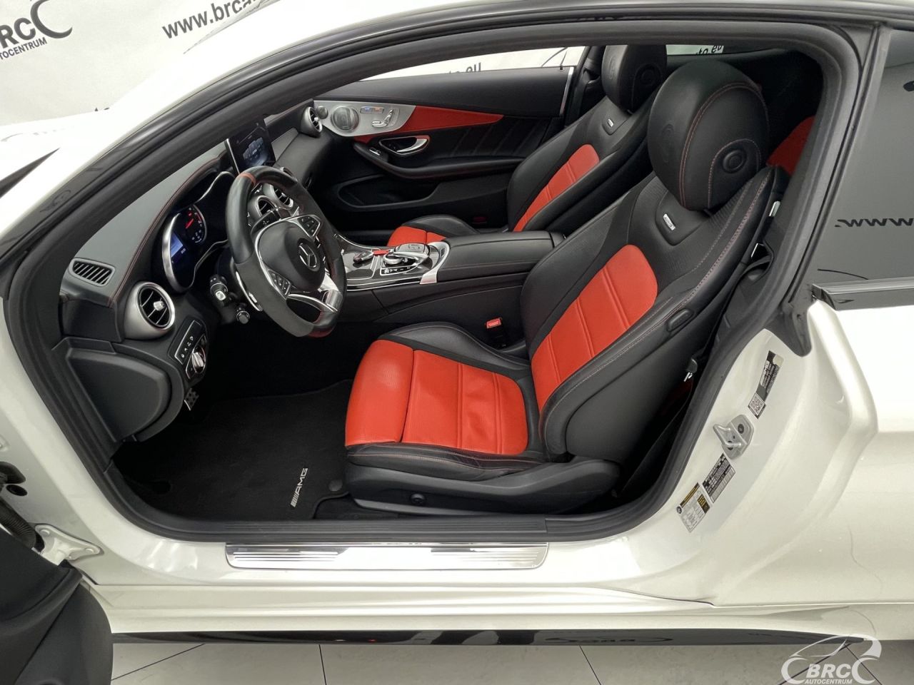 Mercedes-Benz C63 AMG | 18