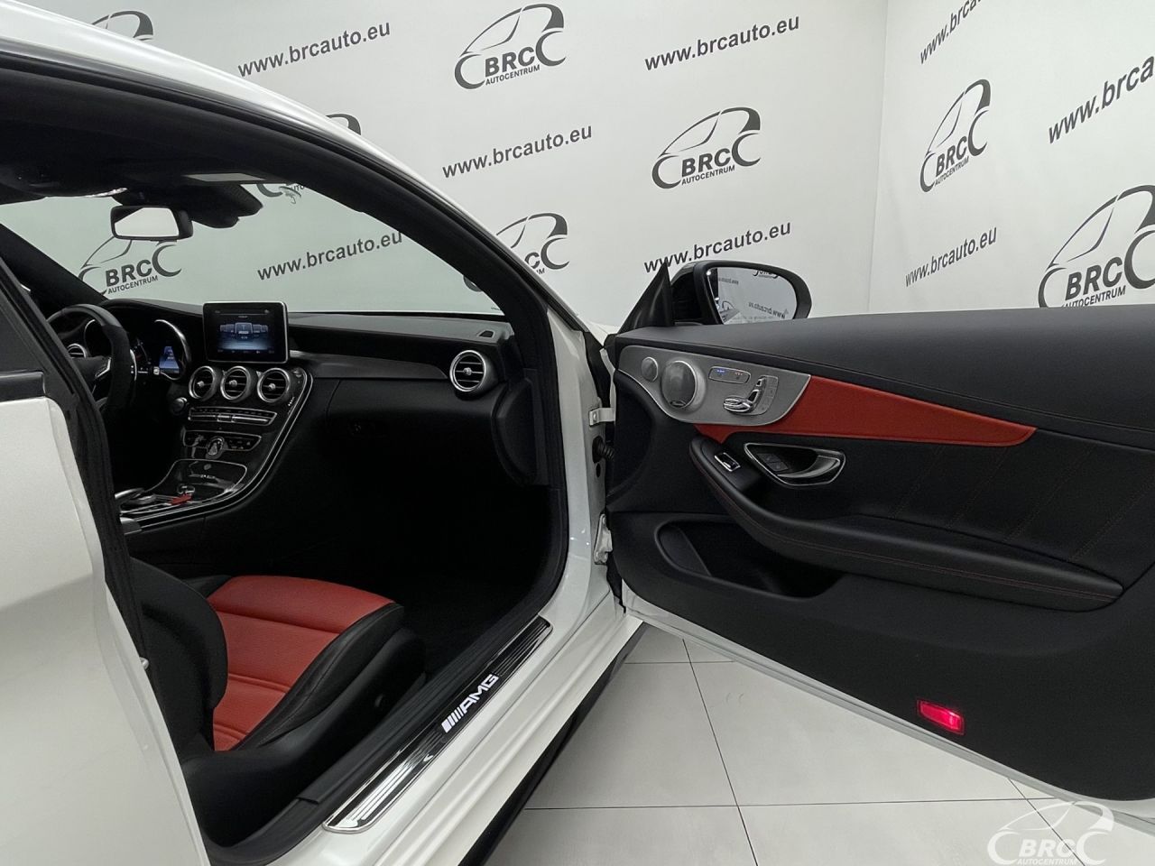 Mercedes-Benz C63 AMG | 8