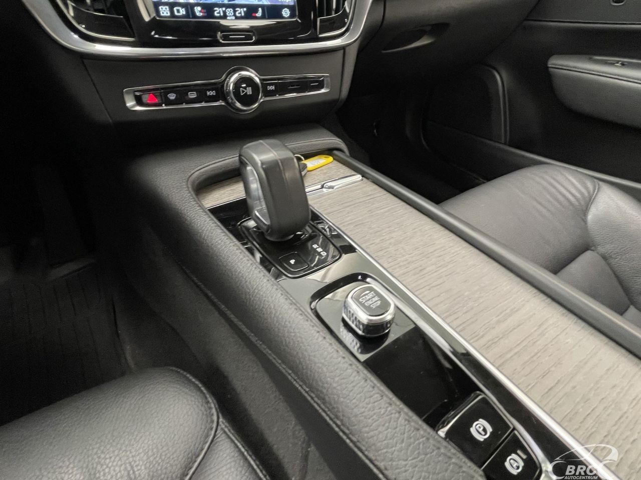Volvo V90 | 26