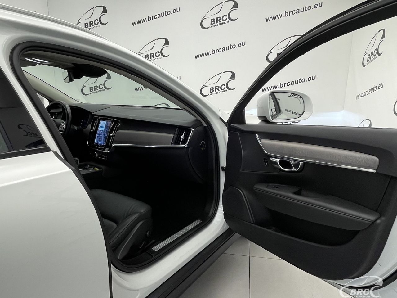 Volvo V90 | 9