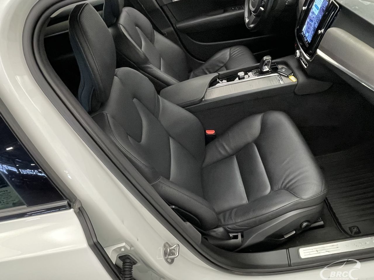 Volvo V90 | 4