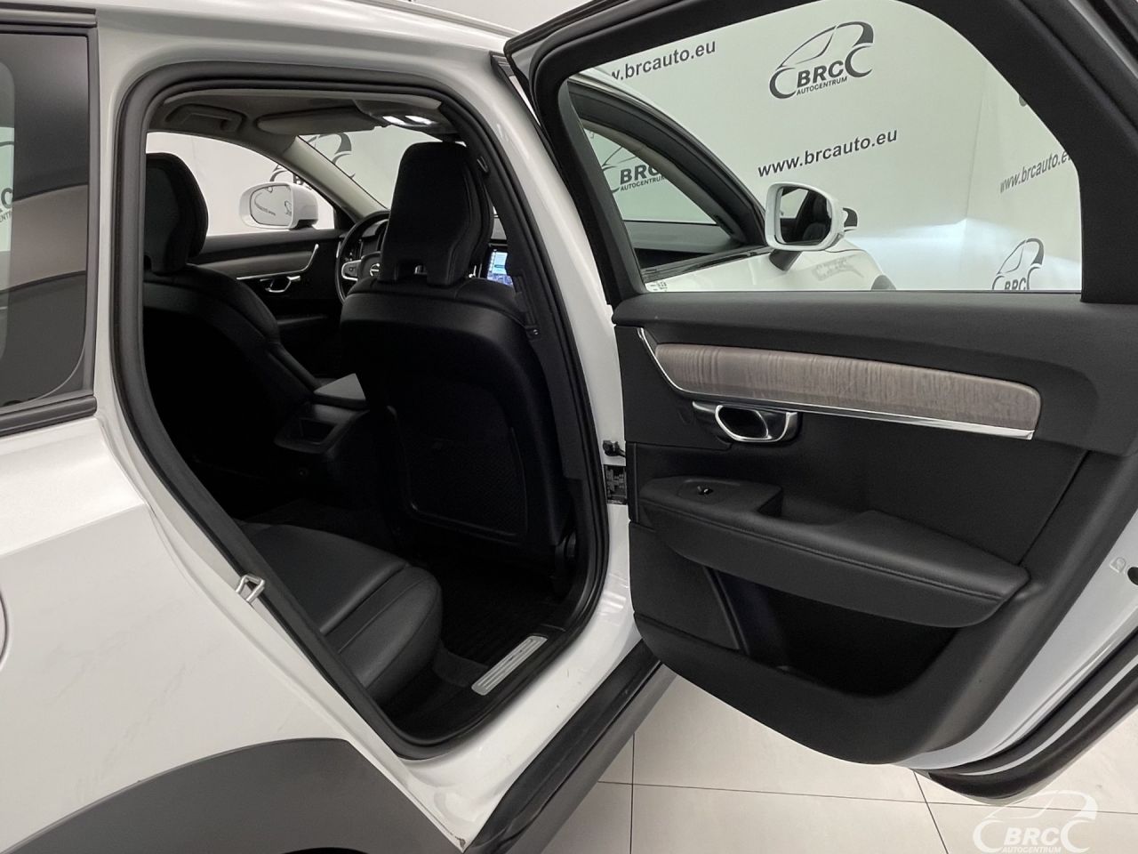 Volvo V90 | 13