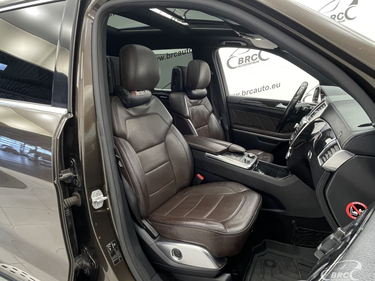 Mercedes-Benz GL350 | 6