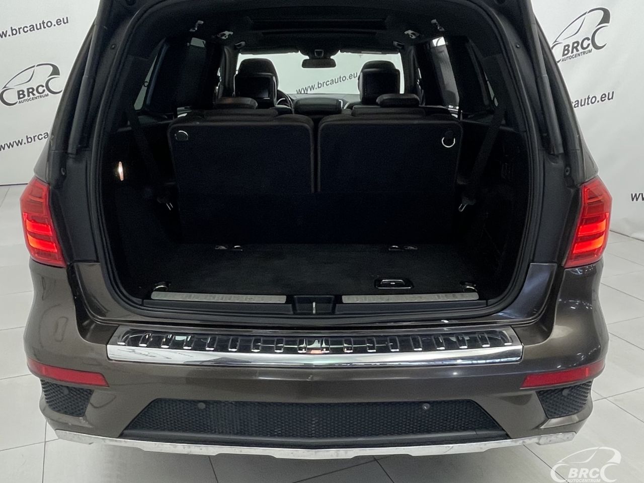 Mercedes-Benz GL350 | 49