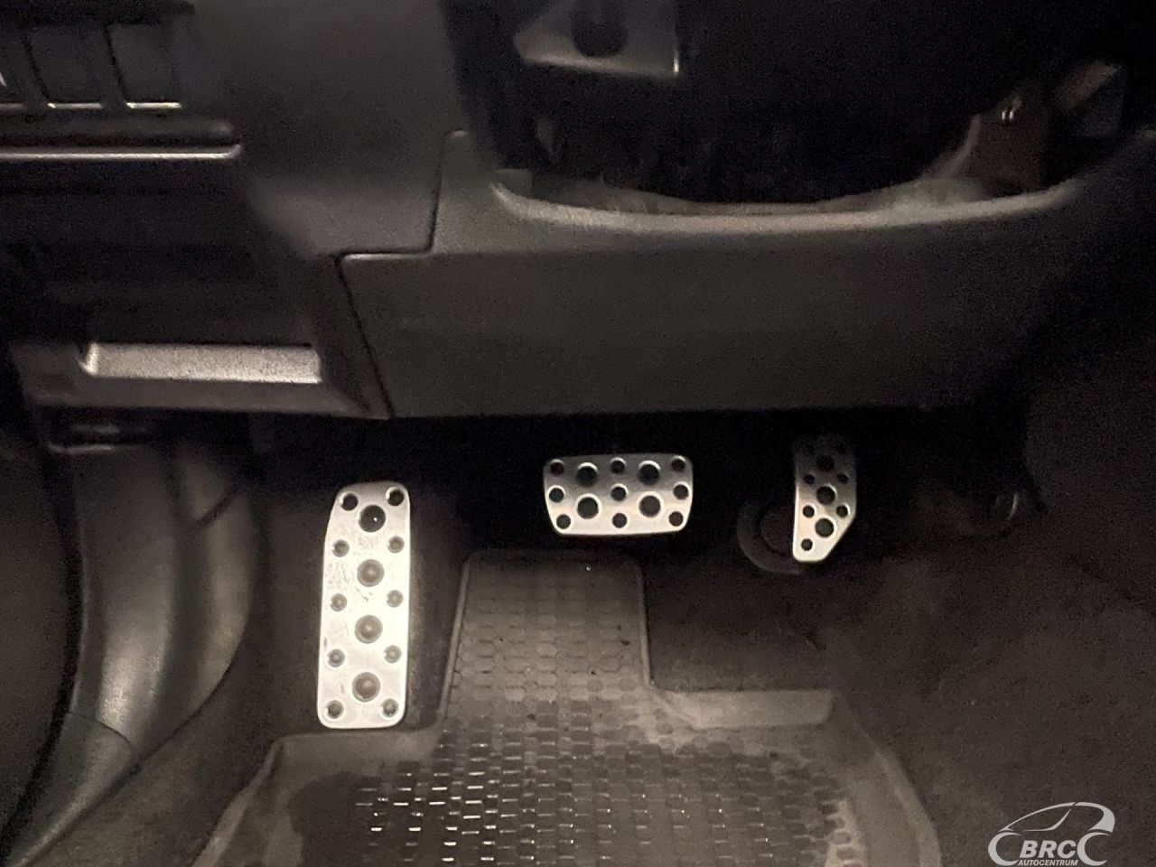 Subaru Impreza | 32