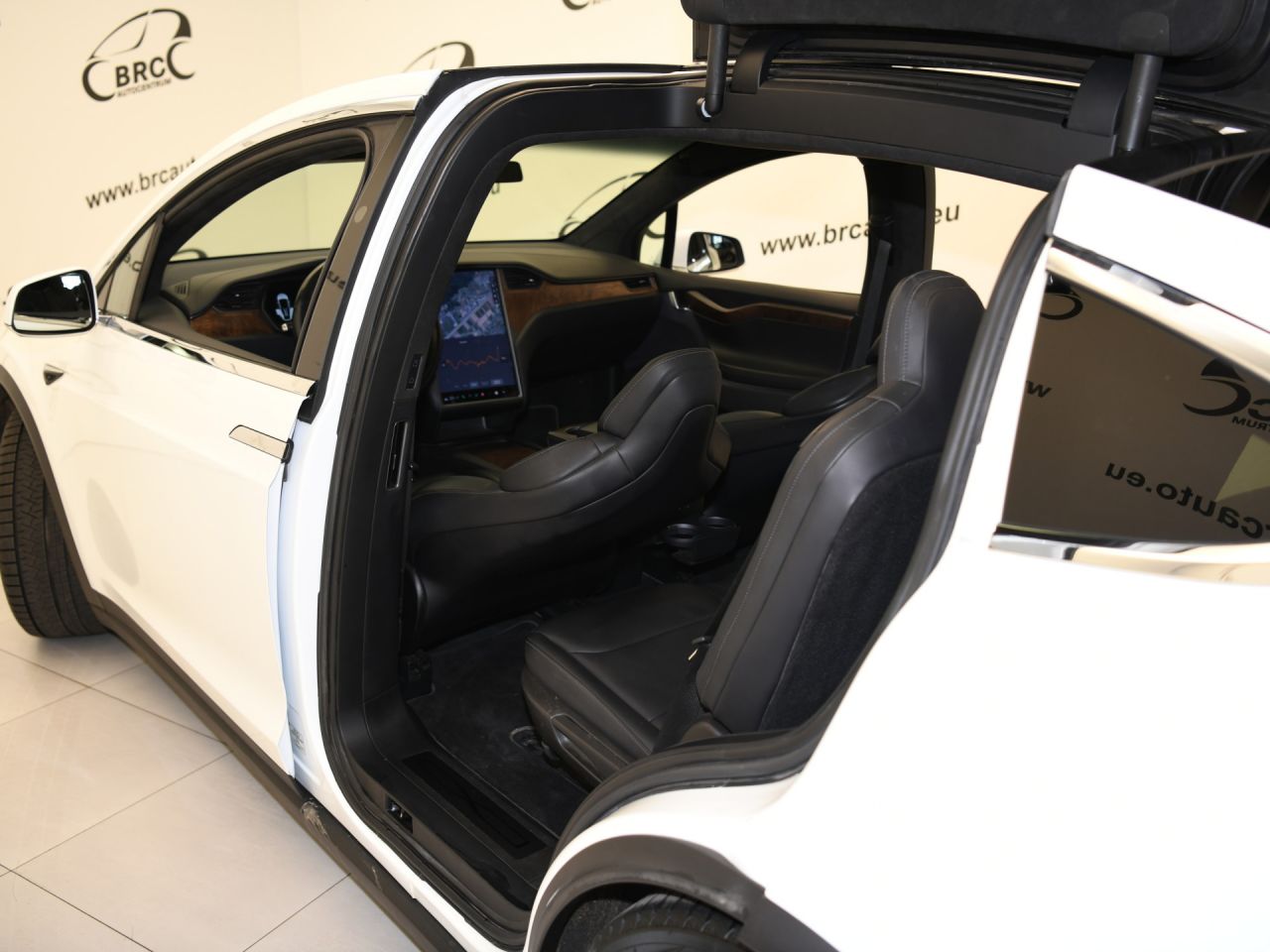 Tesla Model X | 16