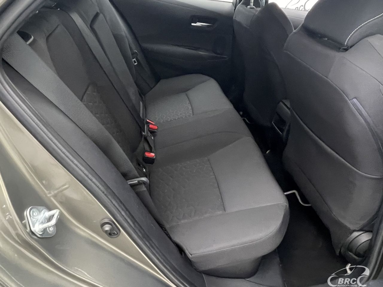 Toyota Corolla | 16