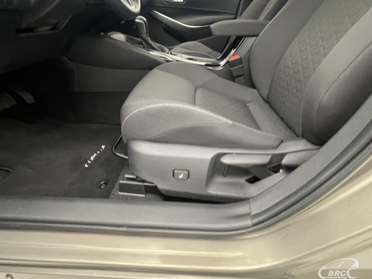 Toyota Corolla | 35