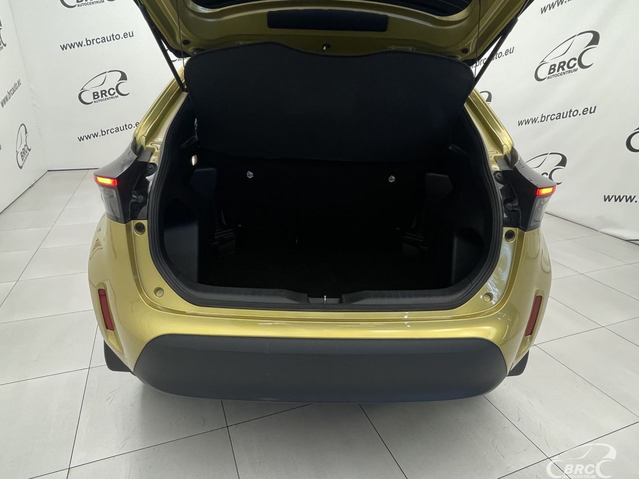 Toyota Yaris | 45