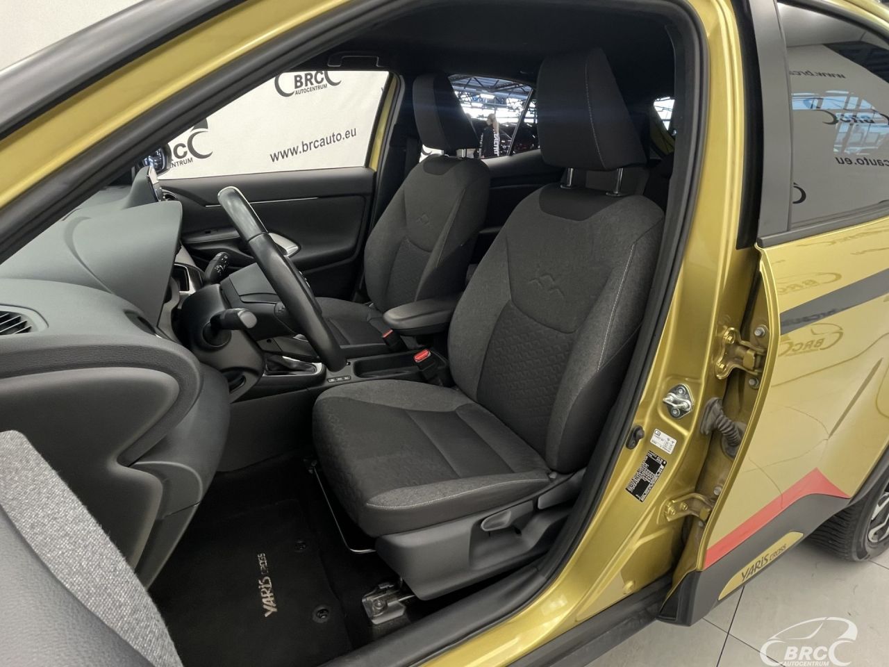 Toyota Yaris | 21