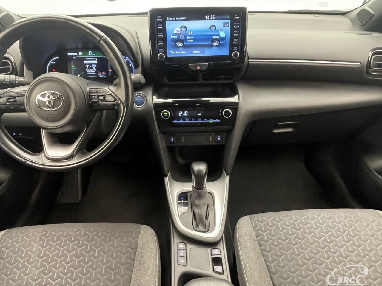 Toyota Yaris | 13