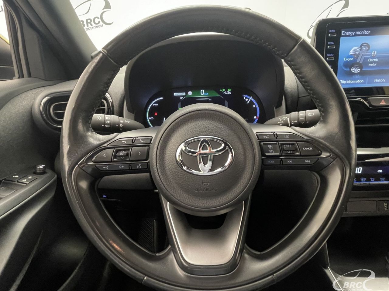 Toyota Yaris | 27