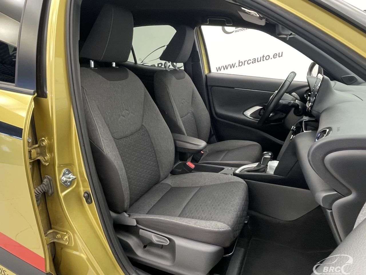 Toyota Yaris | 6