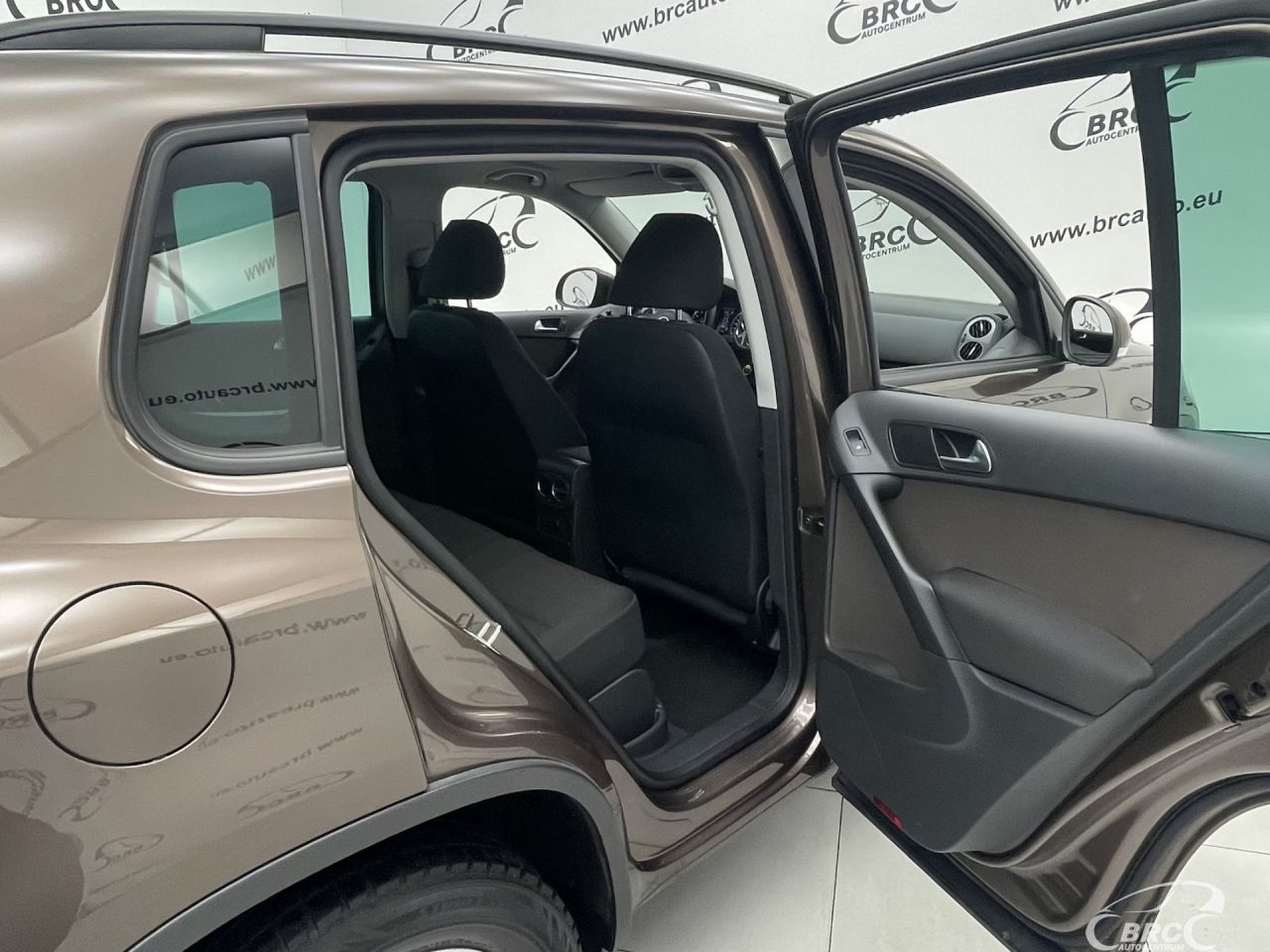 Volkswagen Tiguan | 11