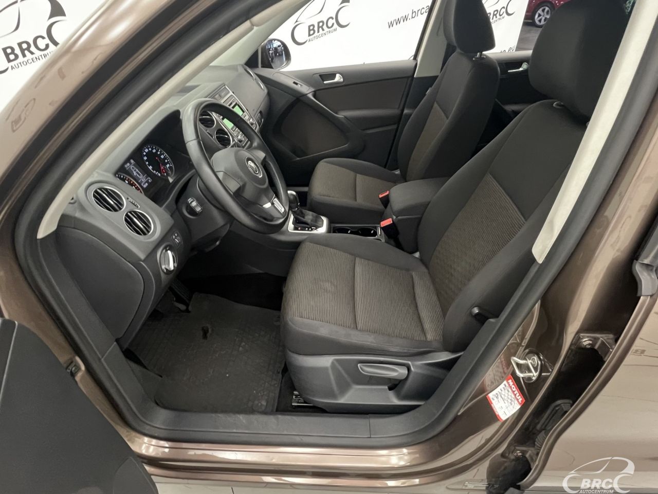 Volkswagen Tiguan | 19
