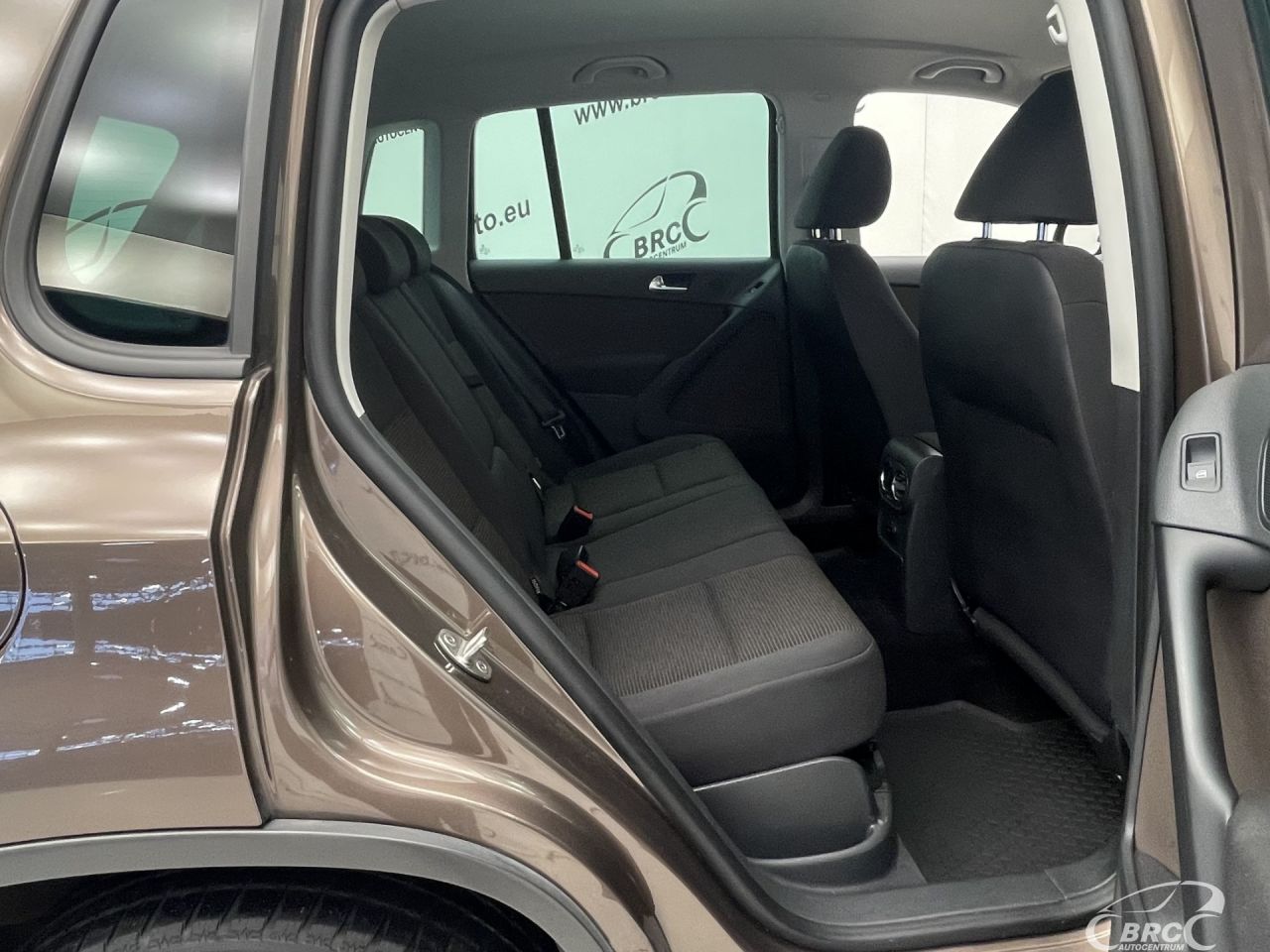 Volkswagen Tiguan | 8