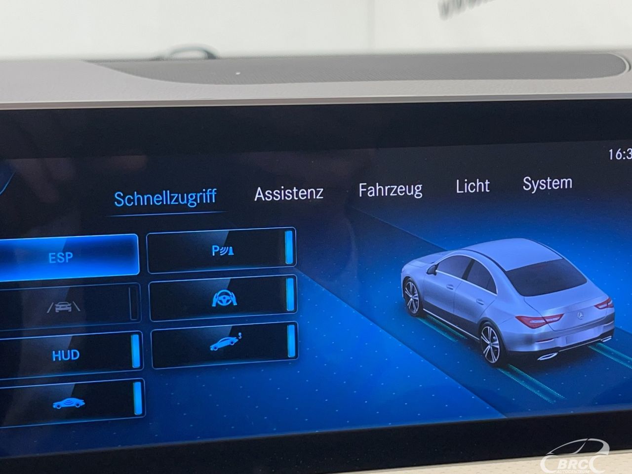 Mercedes-Benz CLA200 | 69