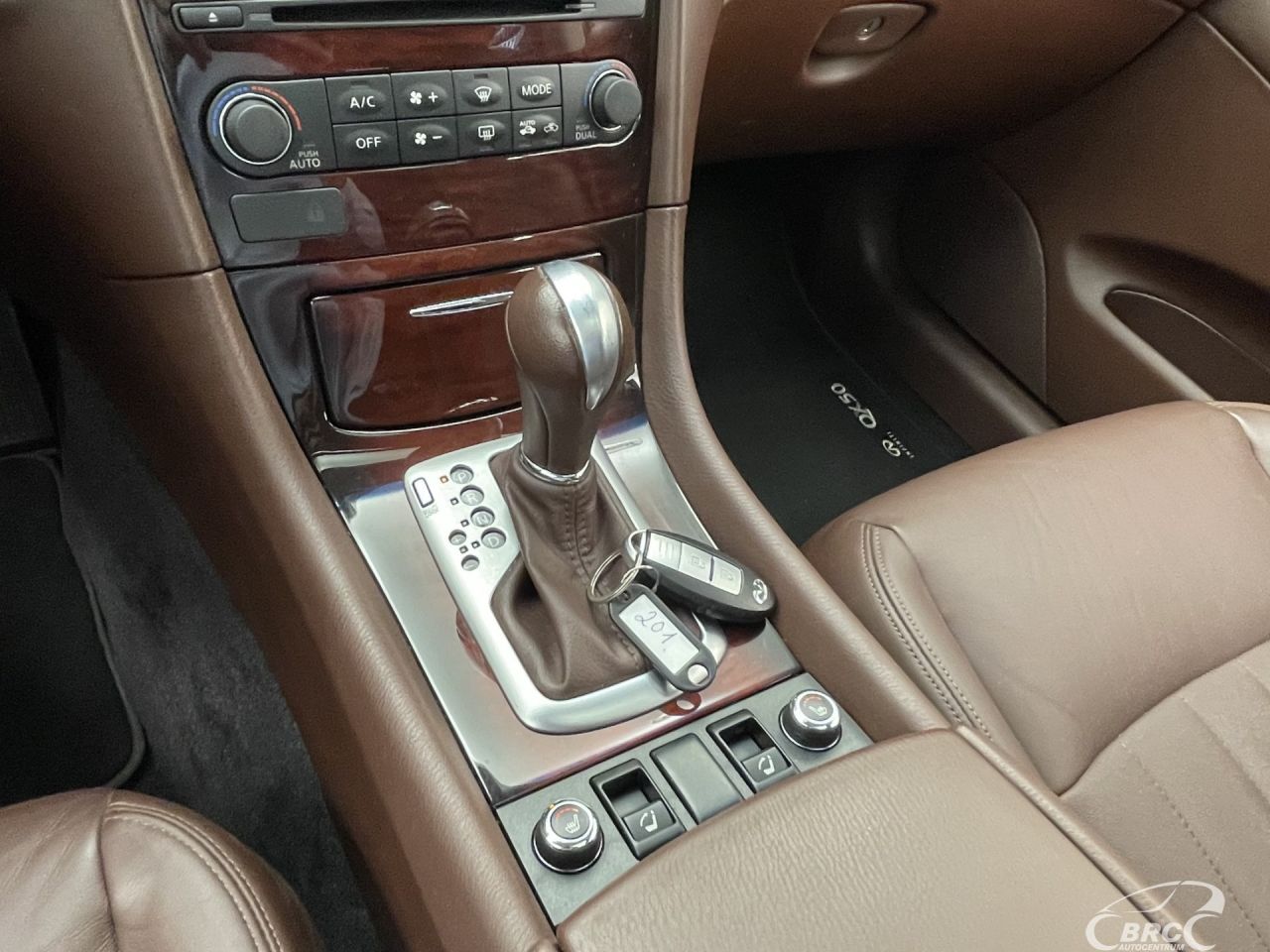 Infiniti QX50 | 26