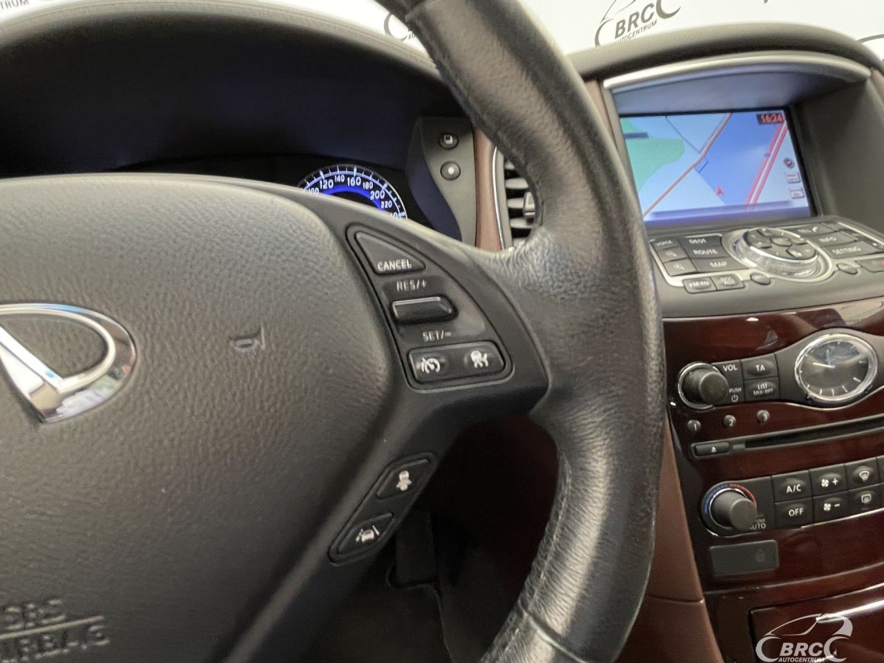 Infiniti QX50 | 32