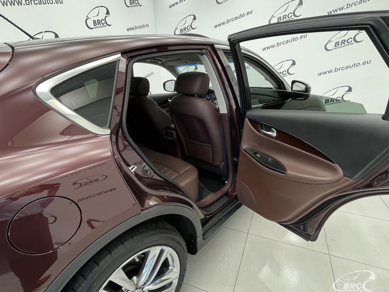 Infiniti QX50 | 12