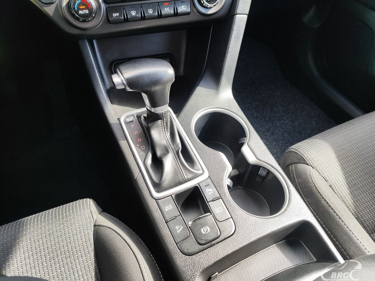 Kia Sportage | 28