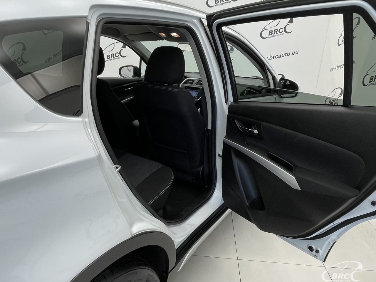 Suzuki SX4 | 11