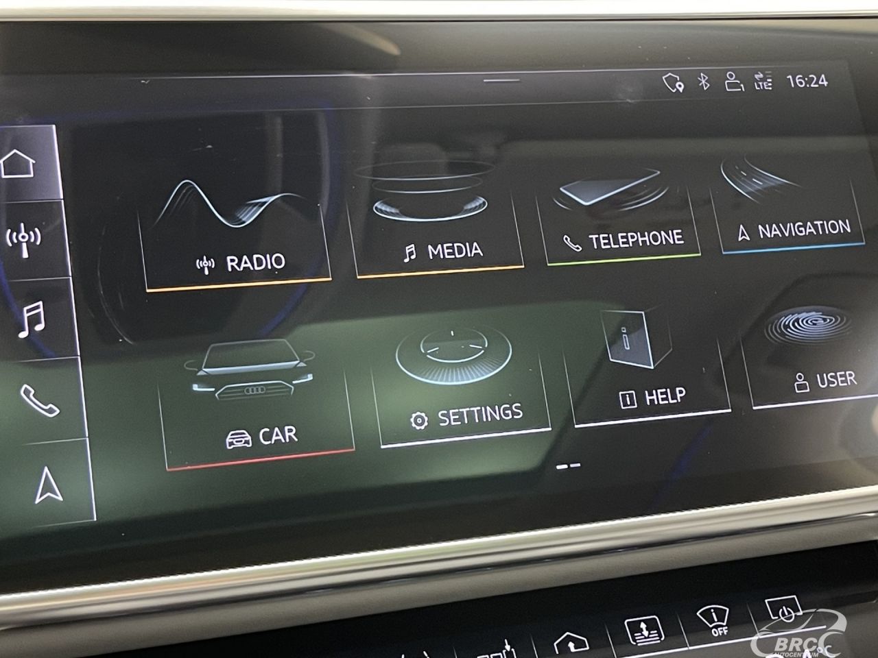 Audi A8 | 43