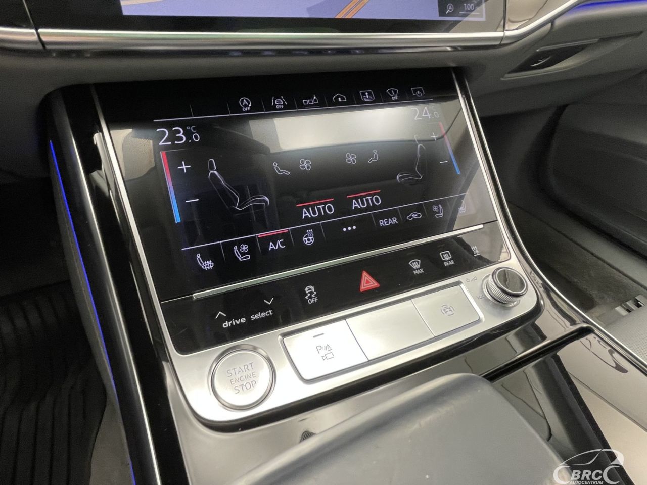 Audi A8 | 33