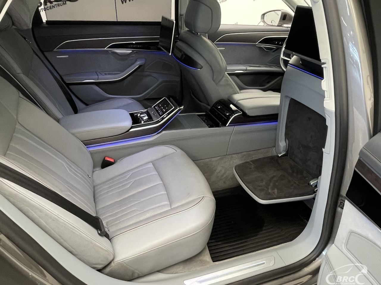 Audi A8 | 16