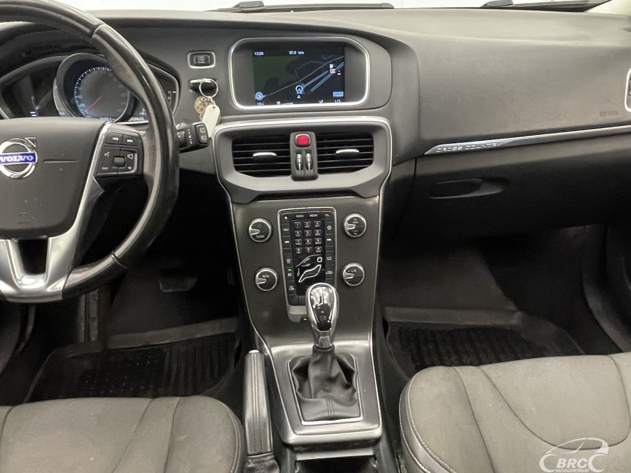 Volvo V40 | 13