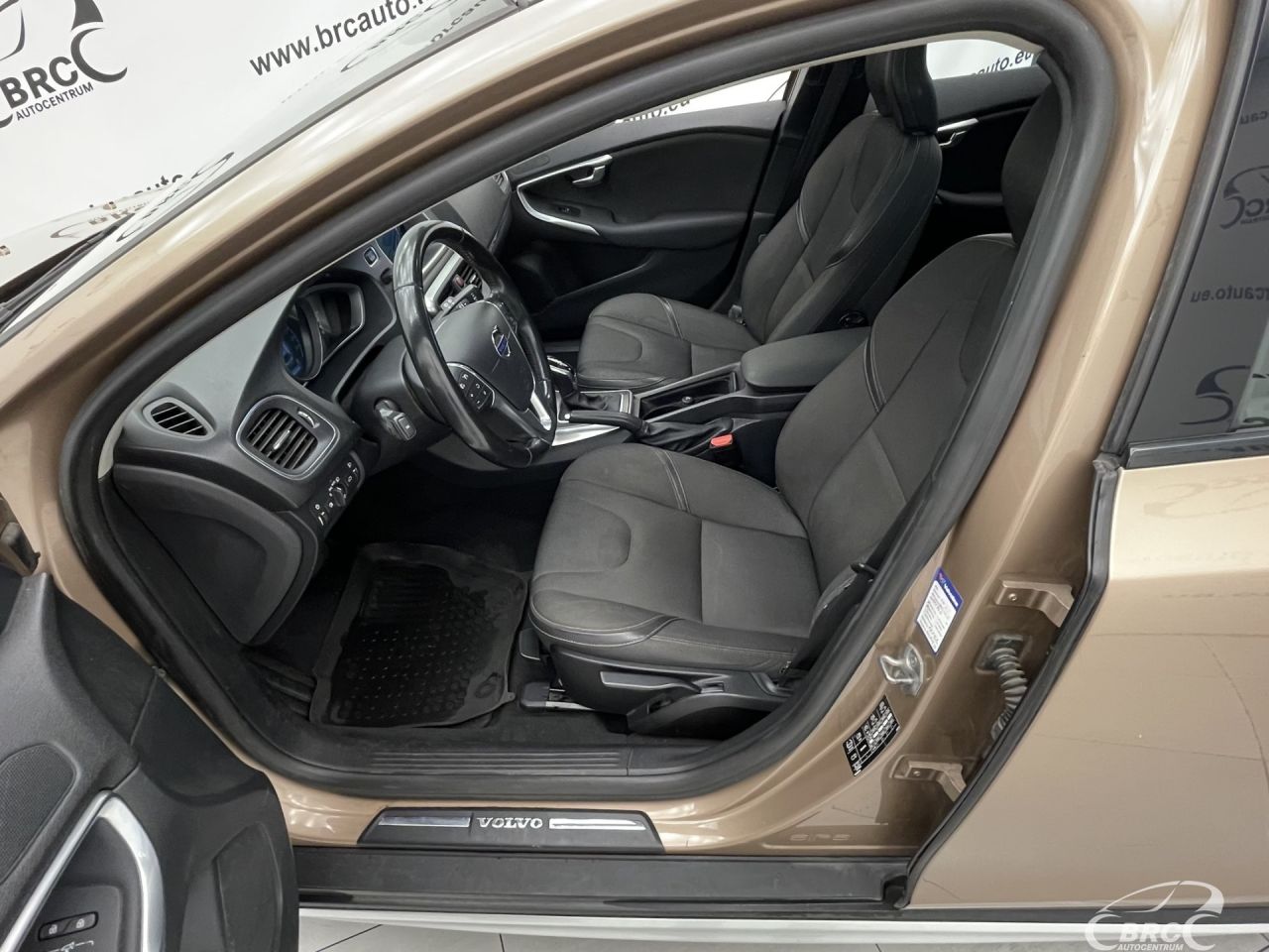 Volvo V40 | 18