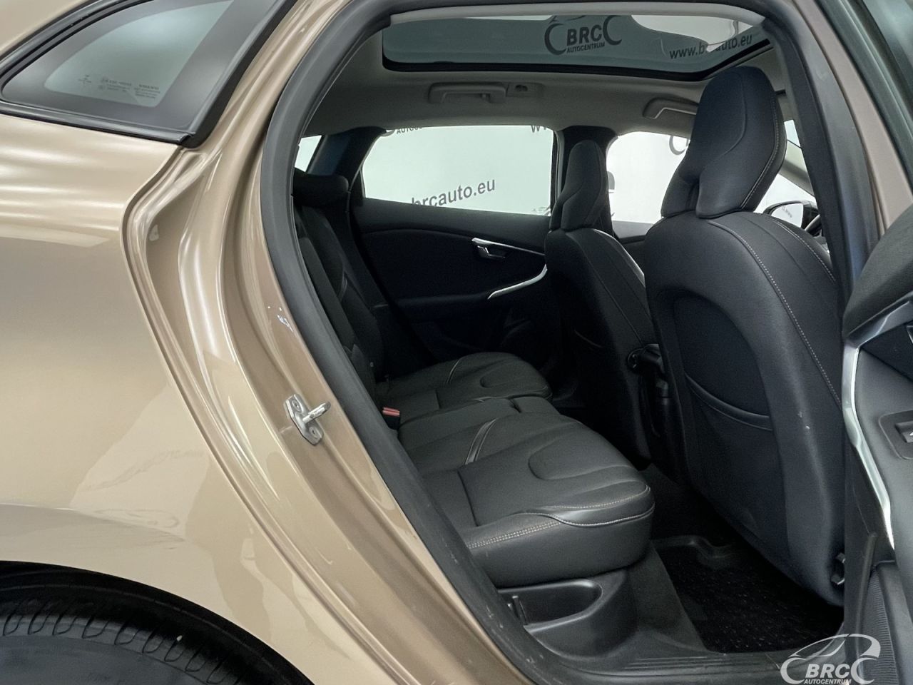Volvo V40 | 8
