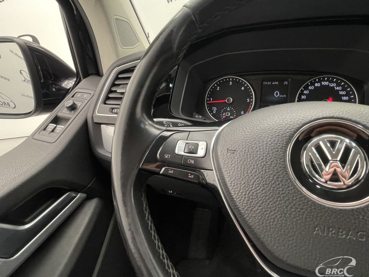 Volkswagen Multivan | 34