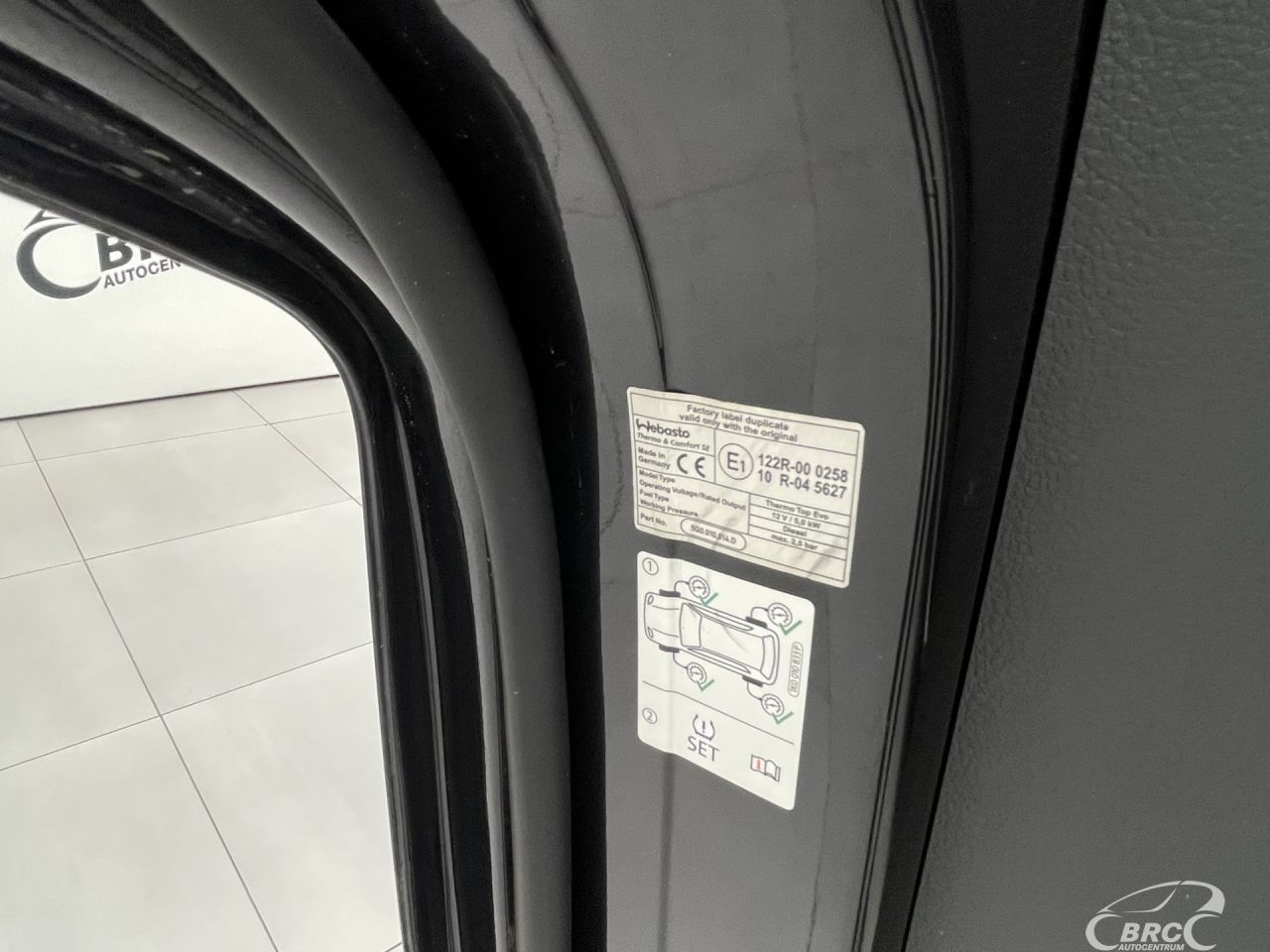 Volkswagen Multivan | 25