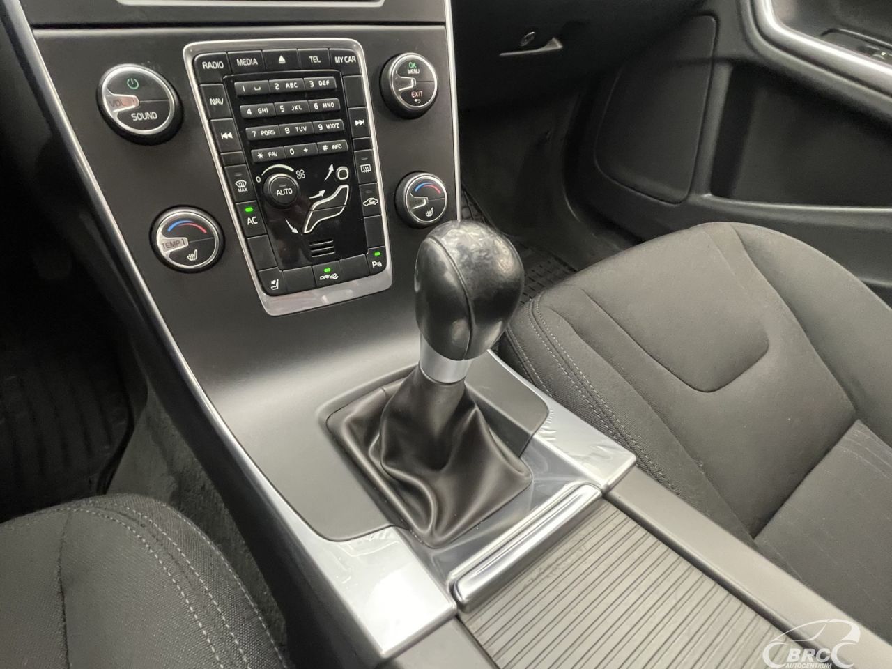 Volvo V60 | 23