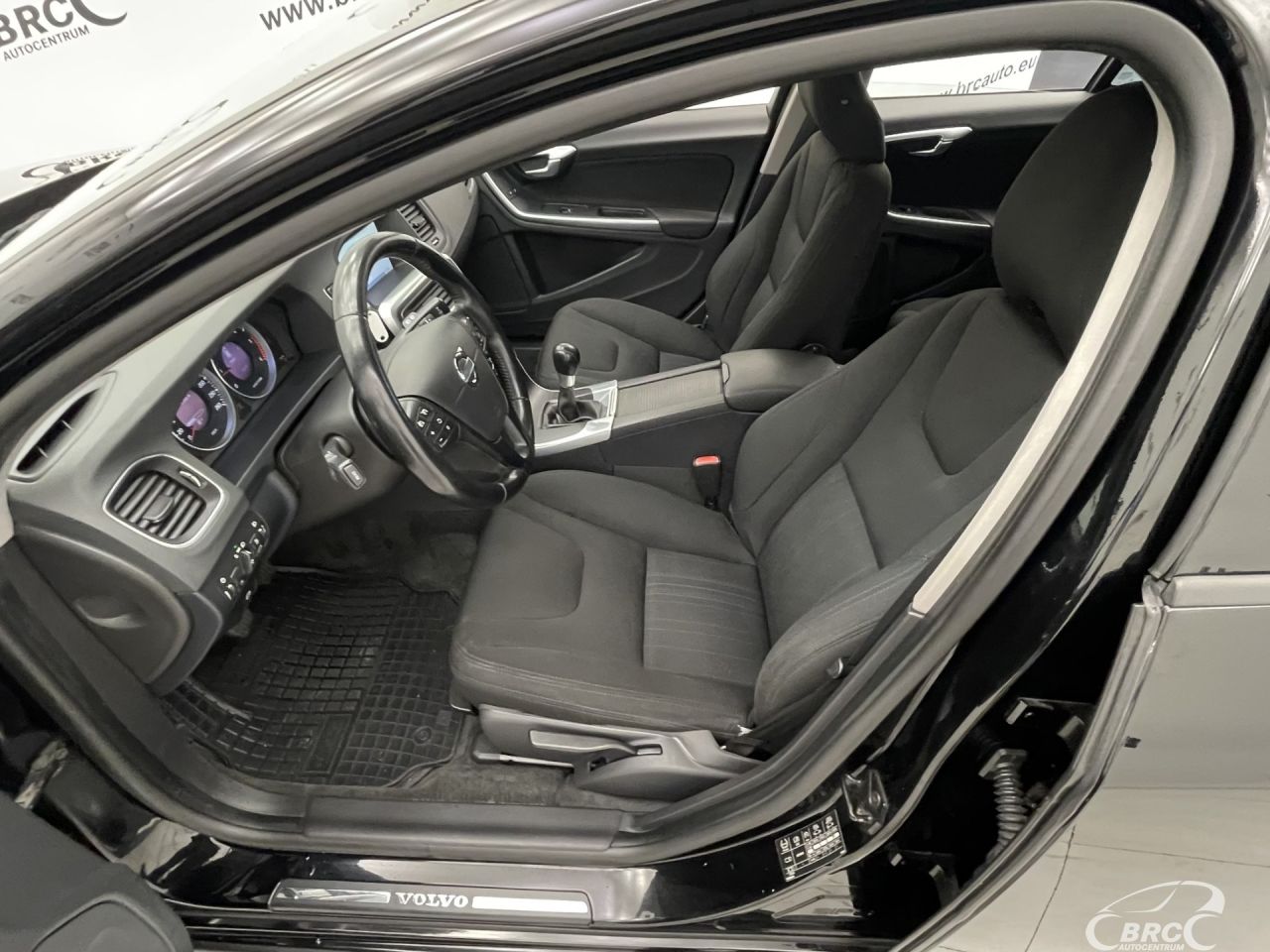 Volvo V60 | 19