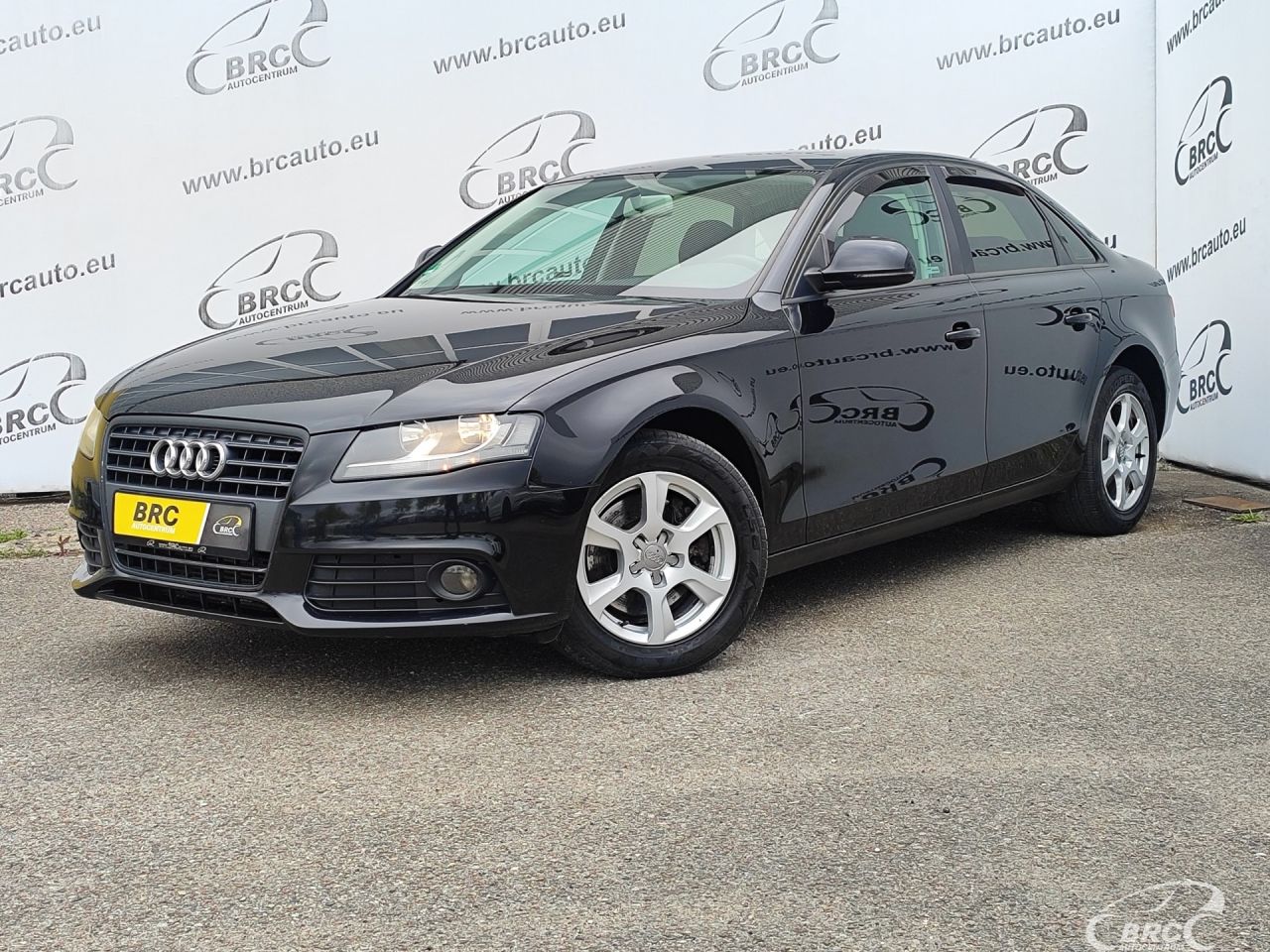 Audi A4, 2.0 l., Седан