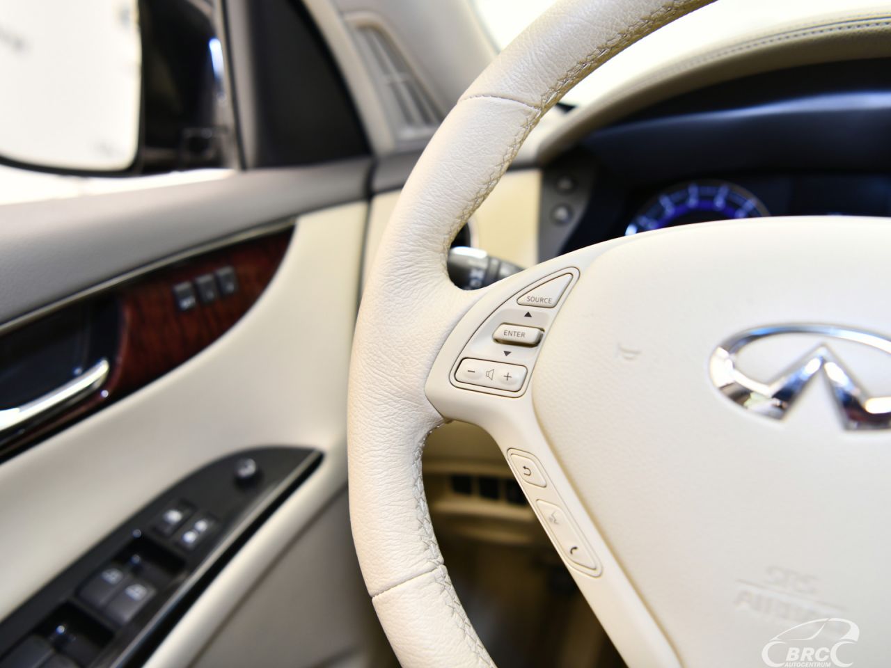 Infiniti EX37 | 33