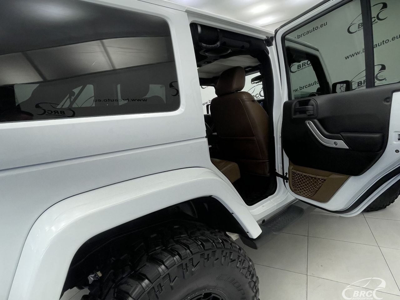 Jeep Wrangler | 12