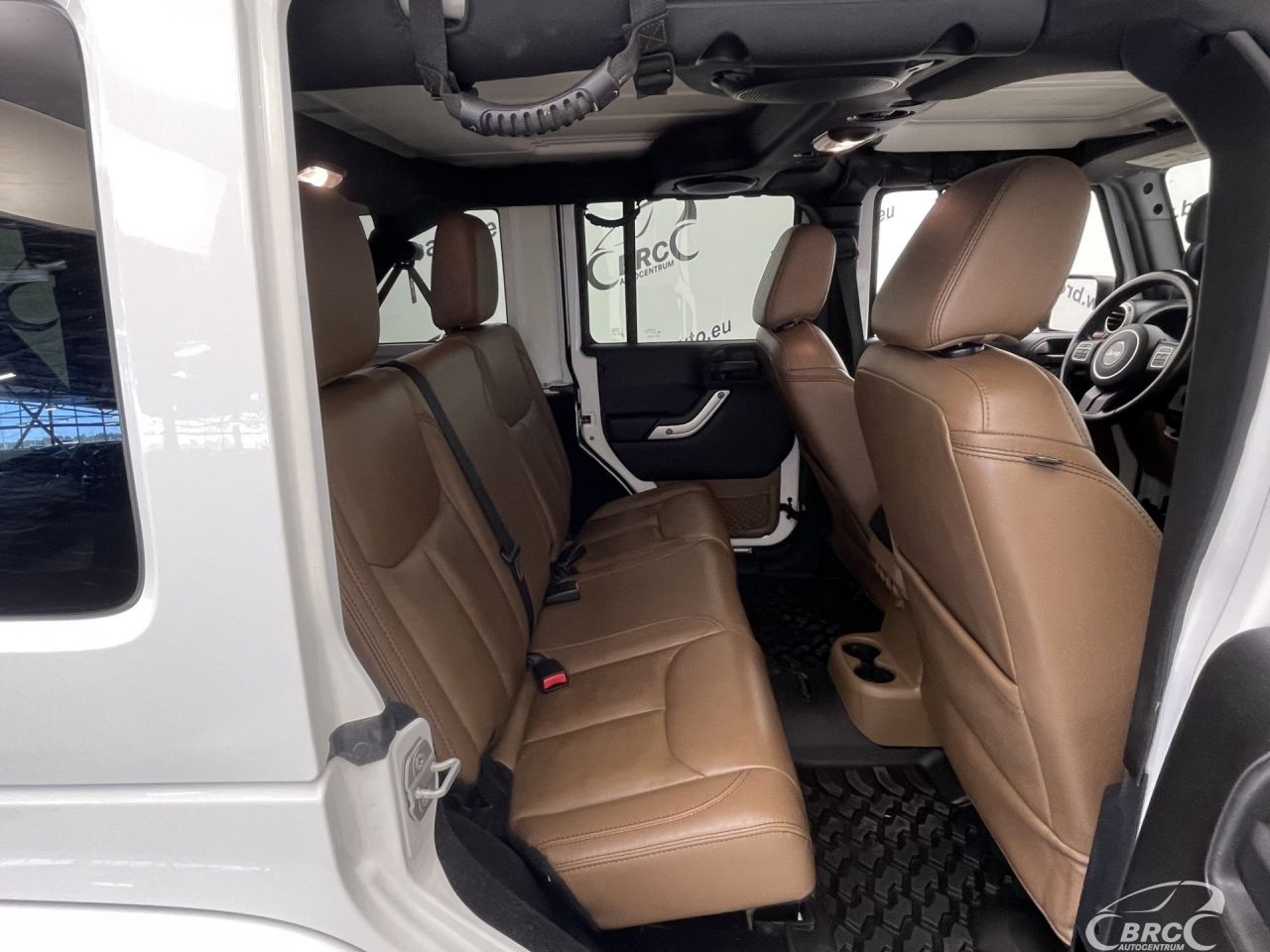 Jeep Wrangler | 10